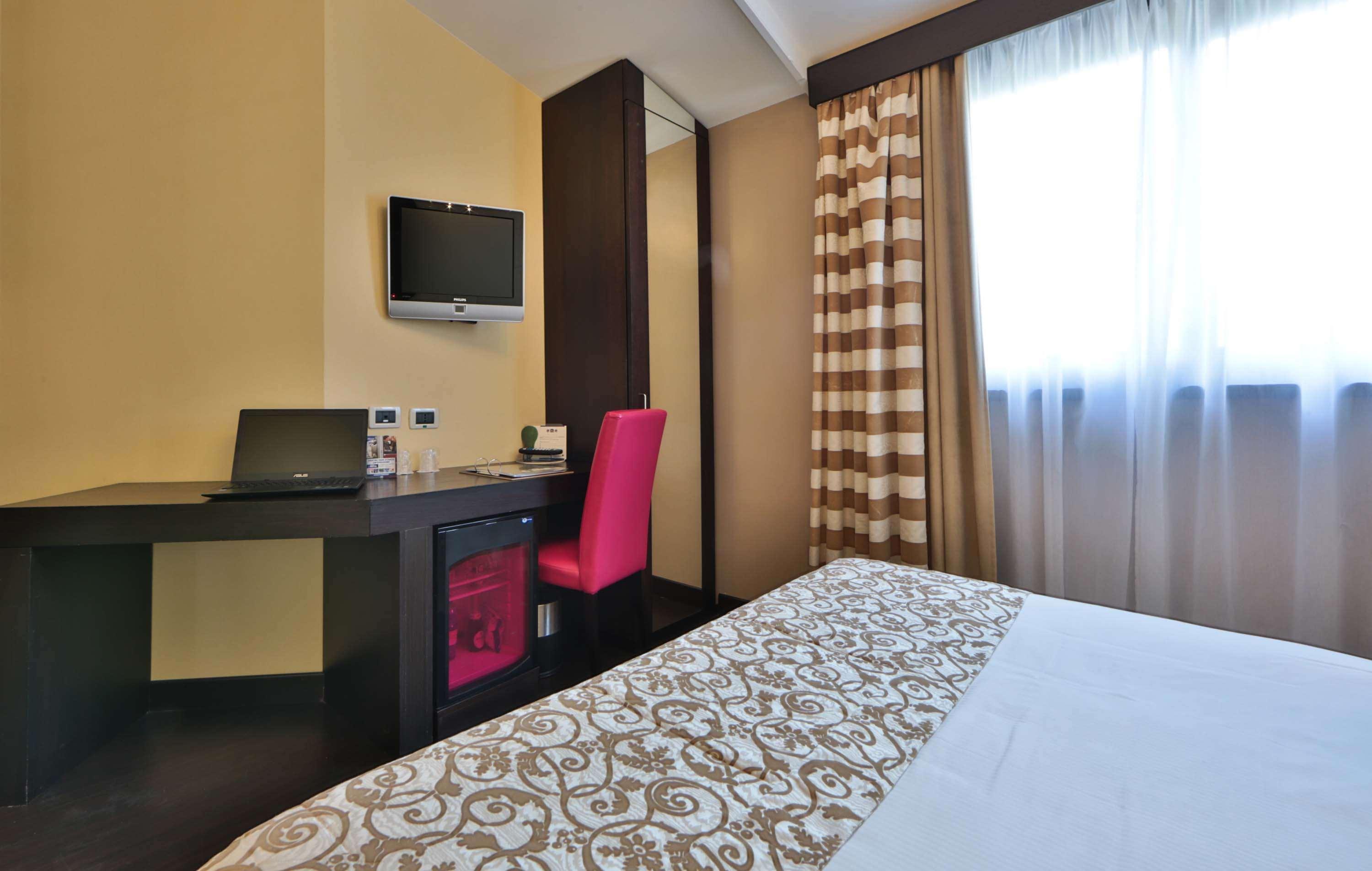 Best Western Cinemusic Hotel Rome Exterior photo